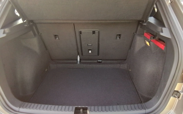 imagem-https://www.socarrao.com.br/sc-vehicle-images-prod/3977465/1789889186556-1_110425.jpg