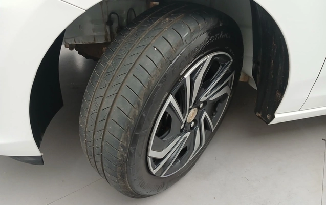 imagem-https://www.socarrao.com.br/sc-vehicle-images-prod/3977499/1789889504659-2_024326.jpg