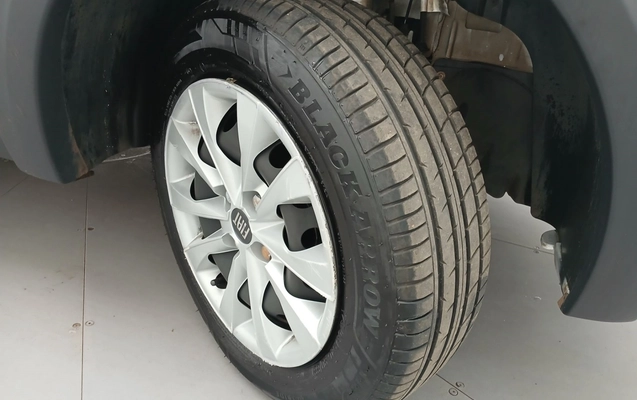 imagem-https://www.socarrao.com.br/sc-vehicle-images-prod/3977502/1789889515321-1_041348.jpg