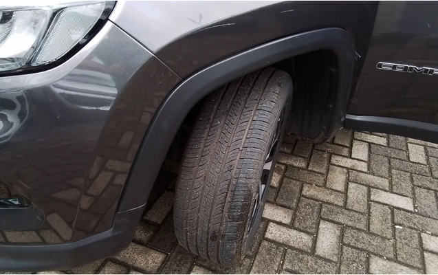 imagem-https://www.socarrao.com.br/sc-vehicle-images-prod/3977662/1789889819084-1_042853.jpg