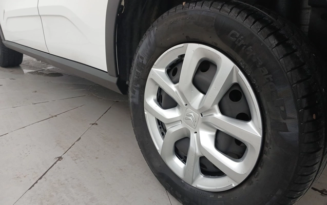 imagem-https://www.socarrao.com.br/sc-vehicle-images-prod/3977668/1789889822638-1_030646.jpg