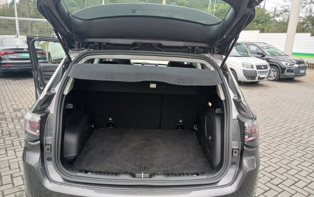 imagem-https://www.socarrao.com.br/sc-vehicle-images-prod/3977752/1789889946660-1_100809.jpg
