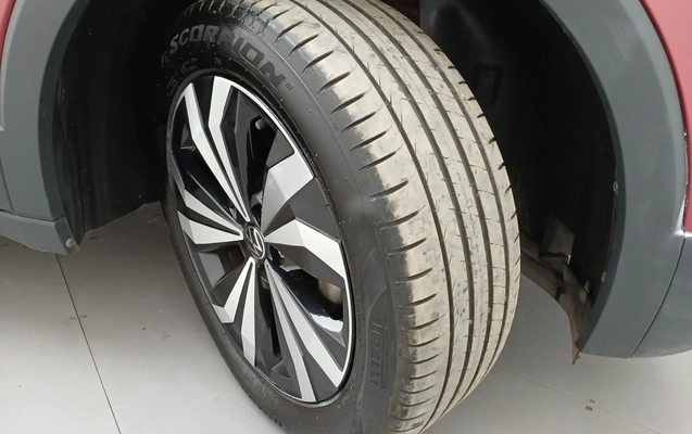 imagem-https://www.socarrao.com.br/sc-vehicle-images-prod/3977788/1789889970622-1_043609.jpg