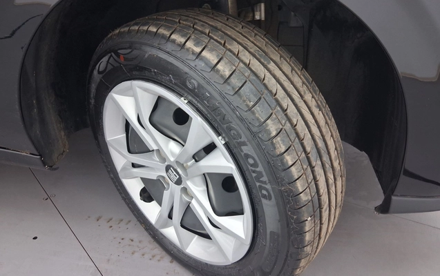 imagem-https://www.socarrao.com.br/sc-vehicle-images-prod/3977876/1789890066713-1_043810.jpg