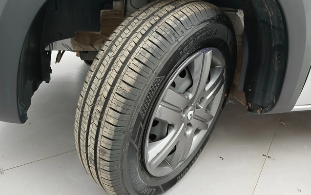 imagem-https://www.socarrao.com.br/sc-vehicle-images-prod/3977886/1789890086492-1_043900.jpg
