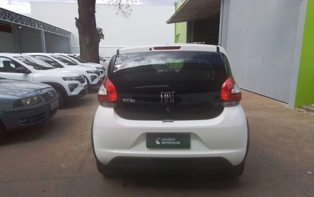 imagem-https://www.socarrao.com.br/sc-vehicle-images-prod/3977934/1789890309685-1_041331.jpg