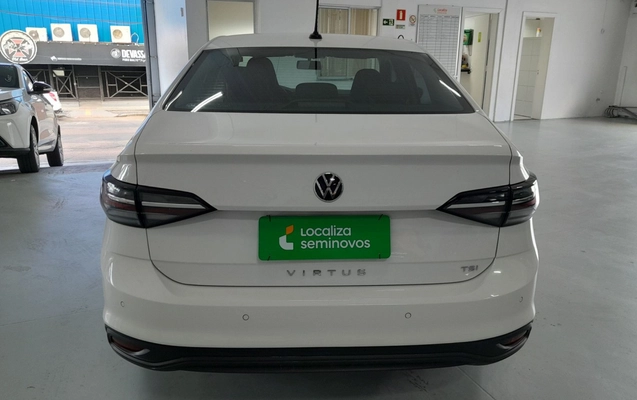 imagem-https://www.socarrao.com.br/sc-vehicle-images-prod/3977955/1789890329784-2_014226.jpg