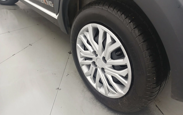 imagem-https://www.socarrao.com.br/sc-vehicle-images-prod/3978015/1789890704055-1_014636.jpg