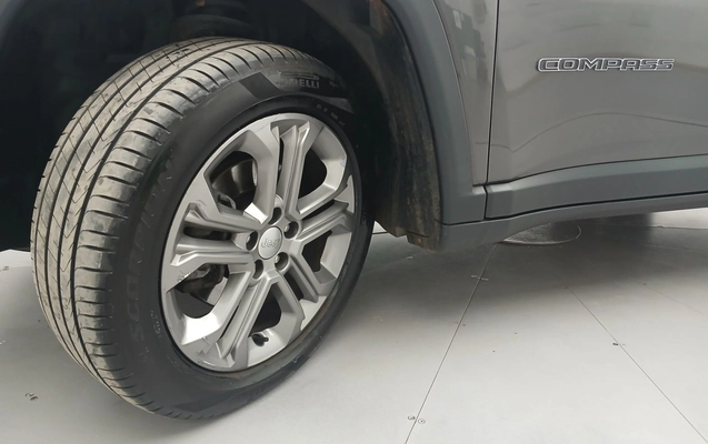 imagem-https://www.socarrao.com.br/sc-vehicle-images-prod/3978028/1789890754310-1_012403.jpg