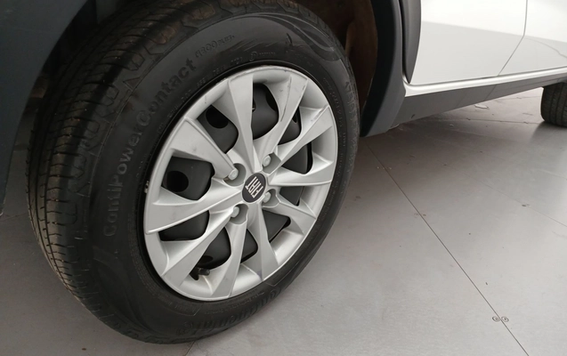 imagem-https://www.socarrao.com.br/sc-vehicle-images-prod/3978036/1789890783551-1_010447.jpg