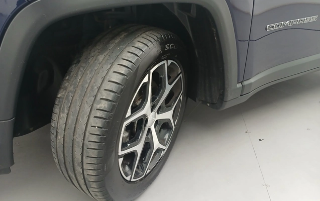 imagem-https://www.socarrao.com.br/sc-vehicle-images-prod/3978454/1789891661316-1_015413.jpg