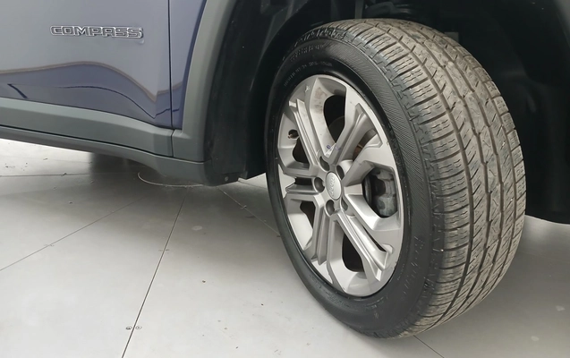 imagem-https://www.socarrao.com.br/sc-vehicle-images-prod/3978455/1789891663630-1_014842.jpg