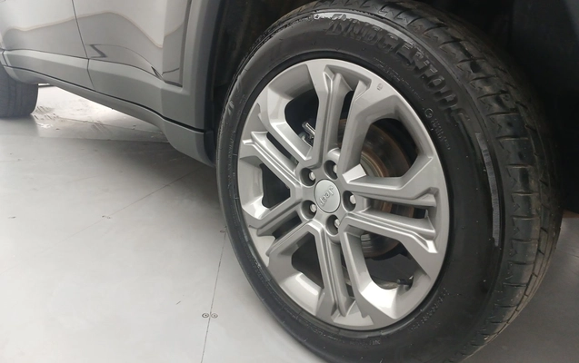 imagem-https://www.socarrao.com.br/sc-vehicle-images-prod/3978474/1789891689028-1_015334.jpg