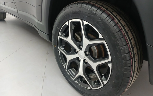 imagem-https://www.socarrao.com.br/sc-vehicle-images-prod/3978484/1789891698912-1_014449.jpg