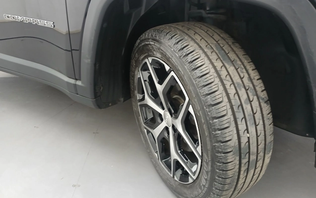 imagem-https://www.socarrao.com.br/sc-vehicle-images-prod/3978484/1789891698912-2_014449.jpg