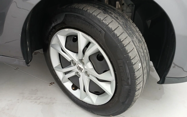 imagem-https://www.socarrao.com.br/sc-vehicle-images-prod/3978969/1789892704928-2_090948.jpg