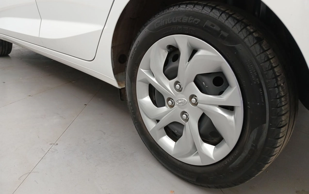 imagem-https://www.socarrao.com.br/sc-vehicle-images-prod/3978988/1789892741334-1_025617.jpg