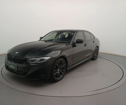 BMW 320i 2023 Preto — foto 1 de 3