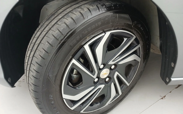 imagem-https://www.socarrao.com.br/sc-vehicle-images-prod/3979351/1789893292048-2_075437.jpg