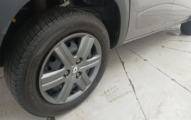 imagem-https://www.socarrao.com.br/sc-vehicle-images-prod/3979356/1789893299082-1_045745.jpg