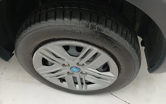 imagem-https://www.socarrao.com.br/sc-vehicle-images-prod/3979380/1789893329350-1_035454.jpg