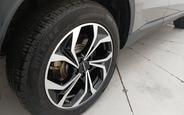 imagem-https://www.socarrao.com.br/sc-vehicle-images-prod/3979383/1789893330804-1_035124.jpg