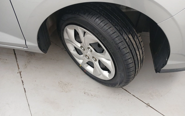 imagem-https://www.socarrao.com.br/sc-vehicle-images-prod/3979515/1789893678276-1_103951.jpg