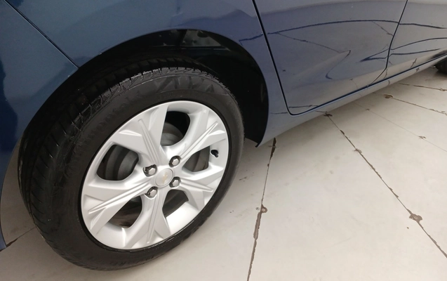 imagem-https://www.socarrao.com.br/sc-vehicle-images-prod/3979532/1789893705682-1_031445.jpg