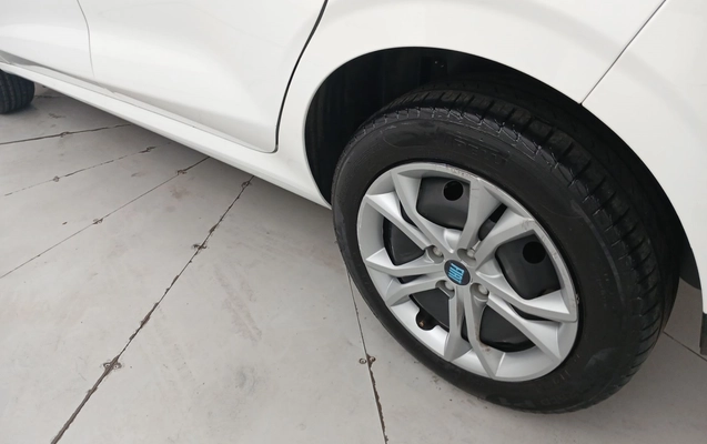 imagem-https://www.socarrao.com.br/sc-vehicle-images-prod/3979566/1789894793617-1_113221.jpg