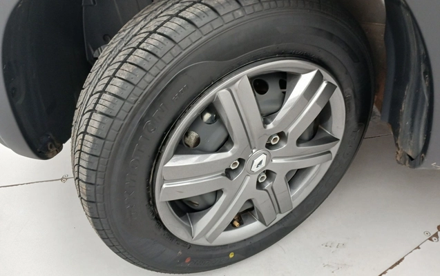 imagem-https://www.socarrao.com.br/sc-vehicle-images-prod/3979784/1789895333385-1_044631.jpg