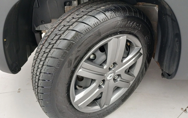 imagem-https://www.socarrao.com.br/sc-vehicle-images-prod/3979786/1789895335866-1_125428.jpg