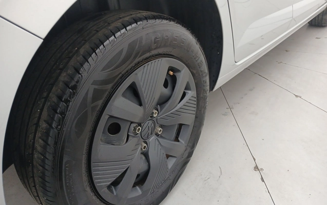 imagem-https://www.socarrao.com.br/sc-vehicle-images-prod/3979947/1789895656221-1_025242.jpg