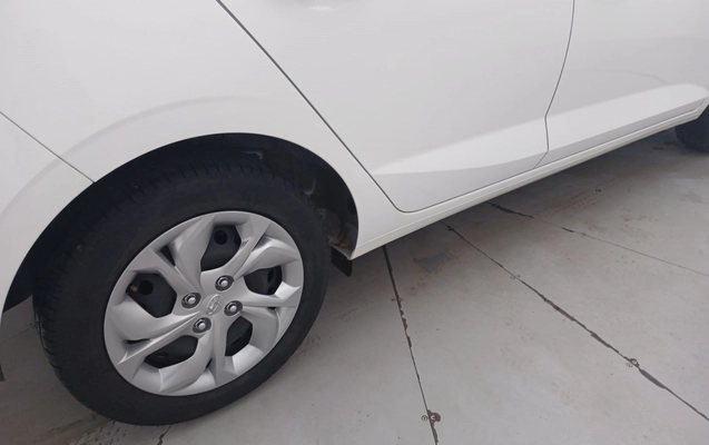 imagem-https://www.socarrao.com.br/sc-vehicle-images-prod/3979956/1789895662737-1_091303.jpg