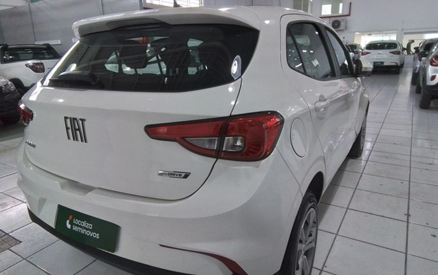imagem-https://www.socarrao.com.br/sc-vehicle-images-prod/3980038/1789895936412-1_062306.jpg