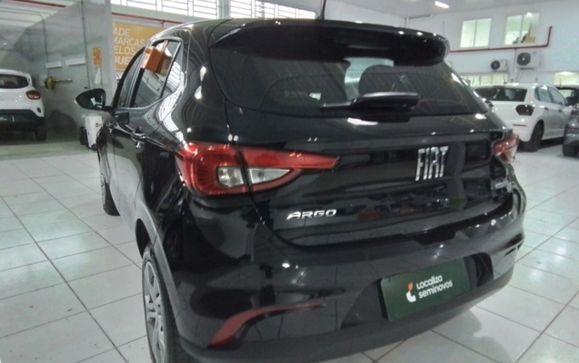 imagem-https://www.socarrao.com.br/sc-vehicle-images-prod/3980042/1789895970079-2_101245.jpg