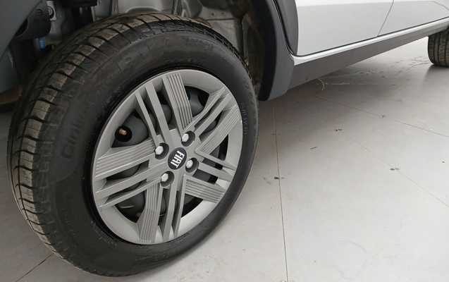 imagem-https://www.socarrao.com.br/sc-vehicle-images-prod/3980149/1789897013920-2_054423.jpg
