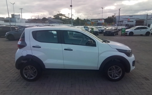 imagem-https://www.socarrao.com.br/sc-vehicle-images-prod/3980156/1789897045308-2_025816.jpg