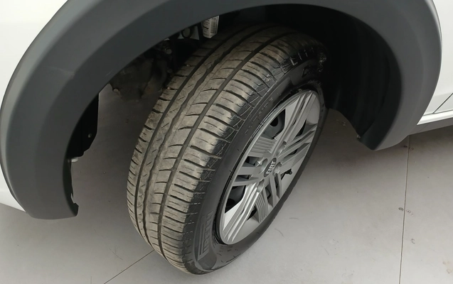 imagem-https://www.socarrao.com.br/sc-vehicle-images-prod/3980164/1789897068318-1_094721.jpg