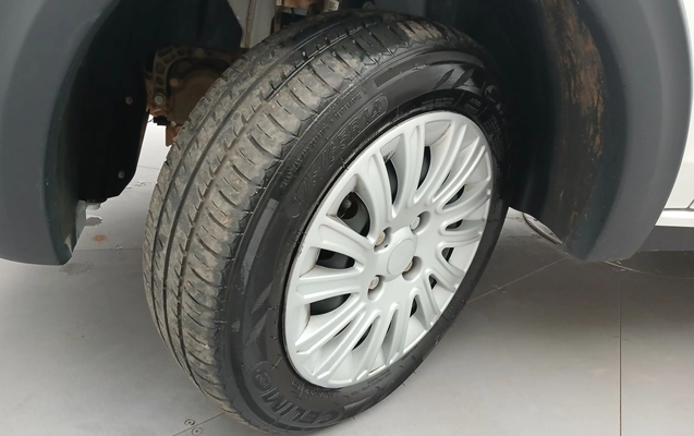 imagem-https://www.socarrao.com.br/sc-vehicle-images-prod/3980177/1789897138189-1_054916.jpg