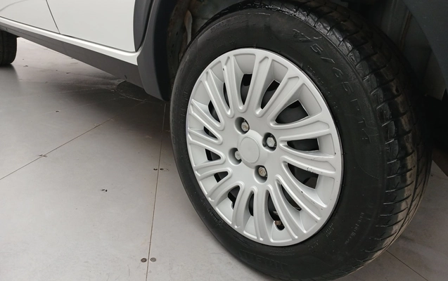 imagem-https://www.socarrao.com.br/sc-vehicle-images-prod/3980177/1789897138191-1_054920.jpg