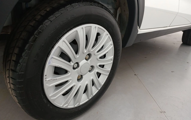 imagem-https://www.socarrao.com.br/sc-vehicle-images-prod/3980177/1789897138195-1_054923.jpg