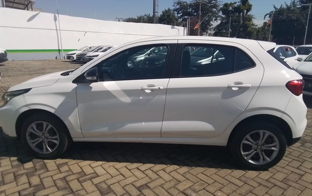 imagem-https://www.socarrao.com.br/sc-vehicle-images-prod/3980186/1789897163060-1_052943.jpg