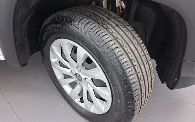 imagem-https://www.socarrao.com.br/sc-vehicle-images-prod/3980245/1789897365160-1_060512.jpg