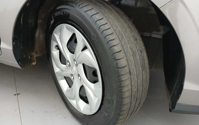 imagem-https://www.socarrao.com.br/sc-vehicle-images-prod/3980351/1789898264075-2_022229.jpg