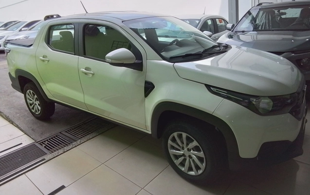 imagem-https://www.socarrao.com.br/sc-vehicle-images-prod/3980526/1789898460460-1_052105.jpg