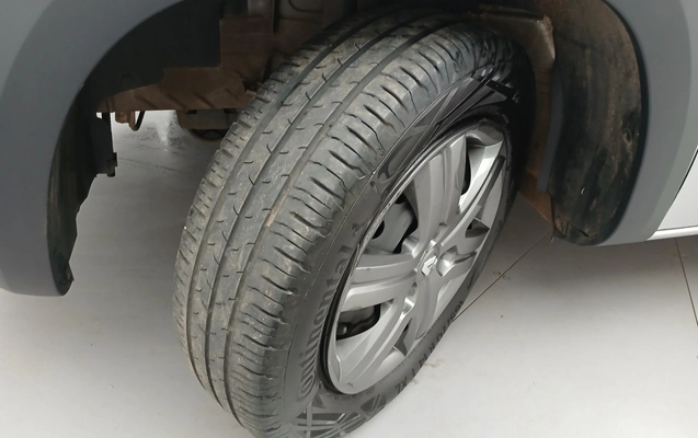 imagem-https://www.socarrao.com.br/sc-vehicle-images-prod/3980668/1789898737357-1_022224.jpg