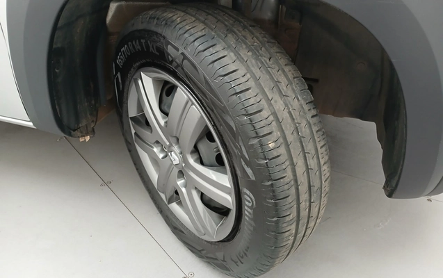 imagem-https://www.socarrao.com.br/sc-vehicle-images-prod/3980668/1789898737358-1_022227.jpg