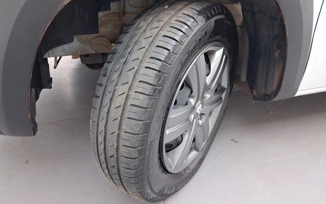 imagem-https://www.socarrao.com.br/sc-vehicle-images-prod/3980701/1789898916964-1_024855.jpg