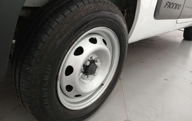 imagem-https://www.socarrao.com.br/sc-vehicle-images-prod/3980707/1789898938600-1_110335.jpg