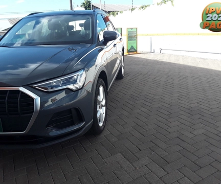 Audi RS Q3 2025 Cinza — foto 1 de 3